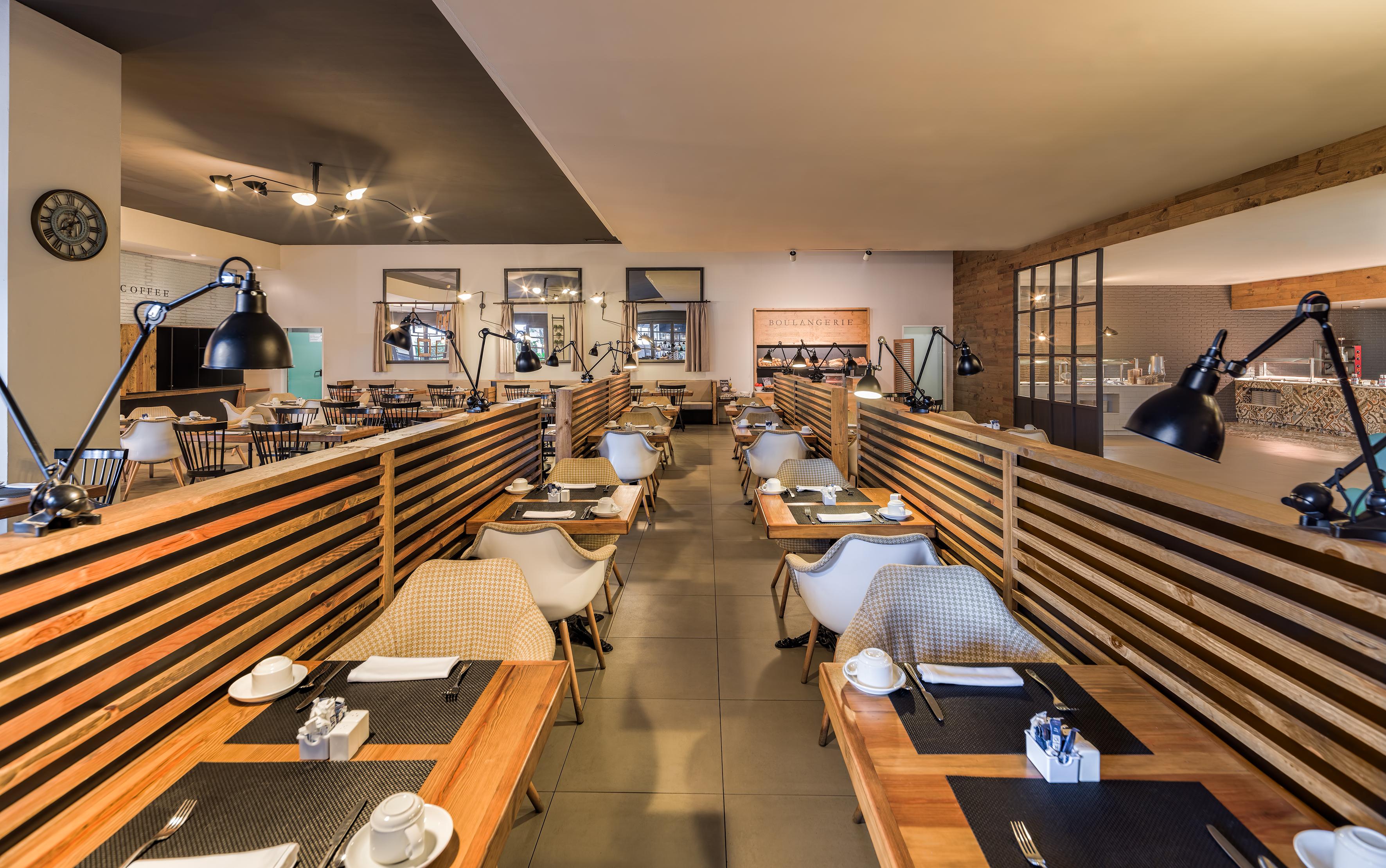 H10鲁比肯皇宫酒店 普拉亚布兰卡 外观 照片 Restaurant interior