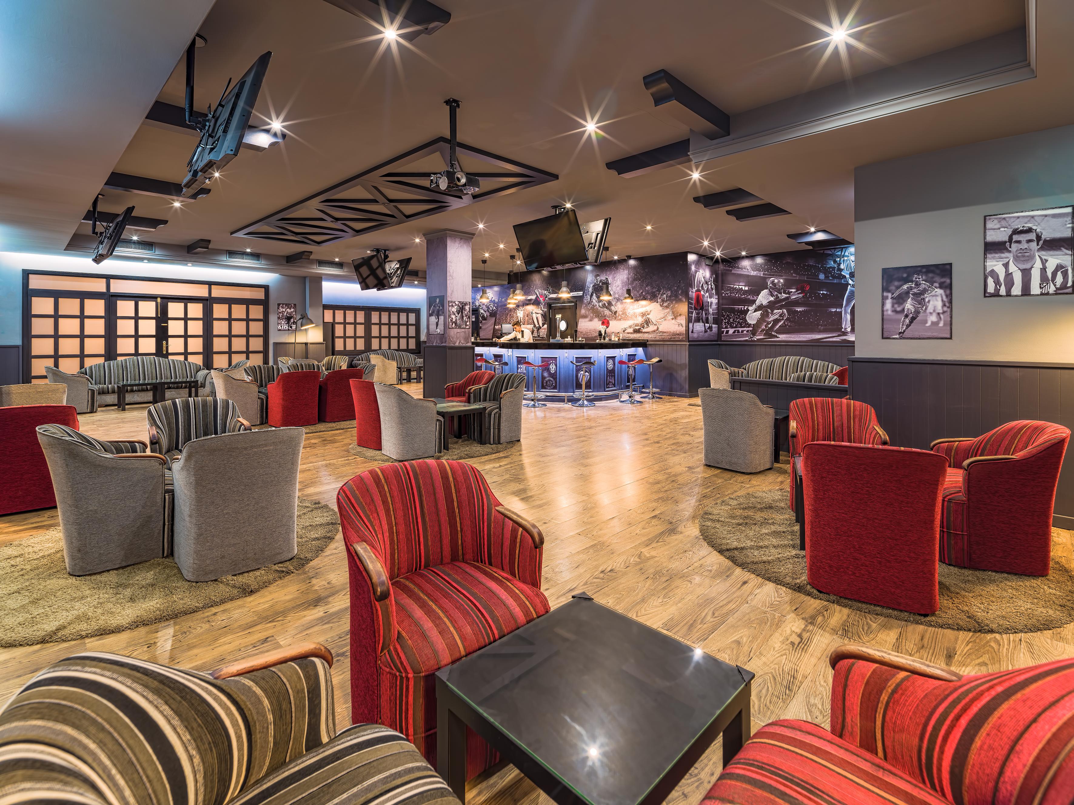 H10鲁比肯皇宫酒店 普拉亚布兰卡 外观 照片 The lounge at the airport