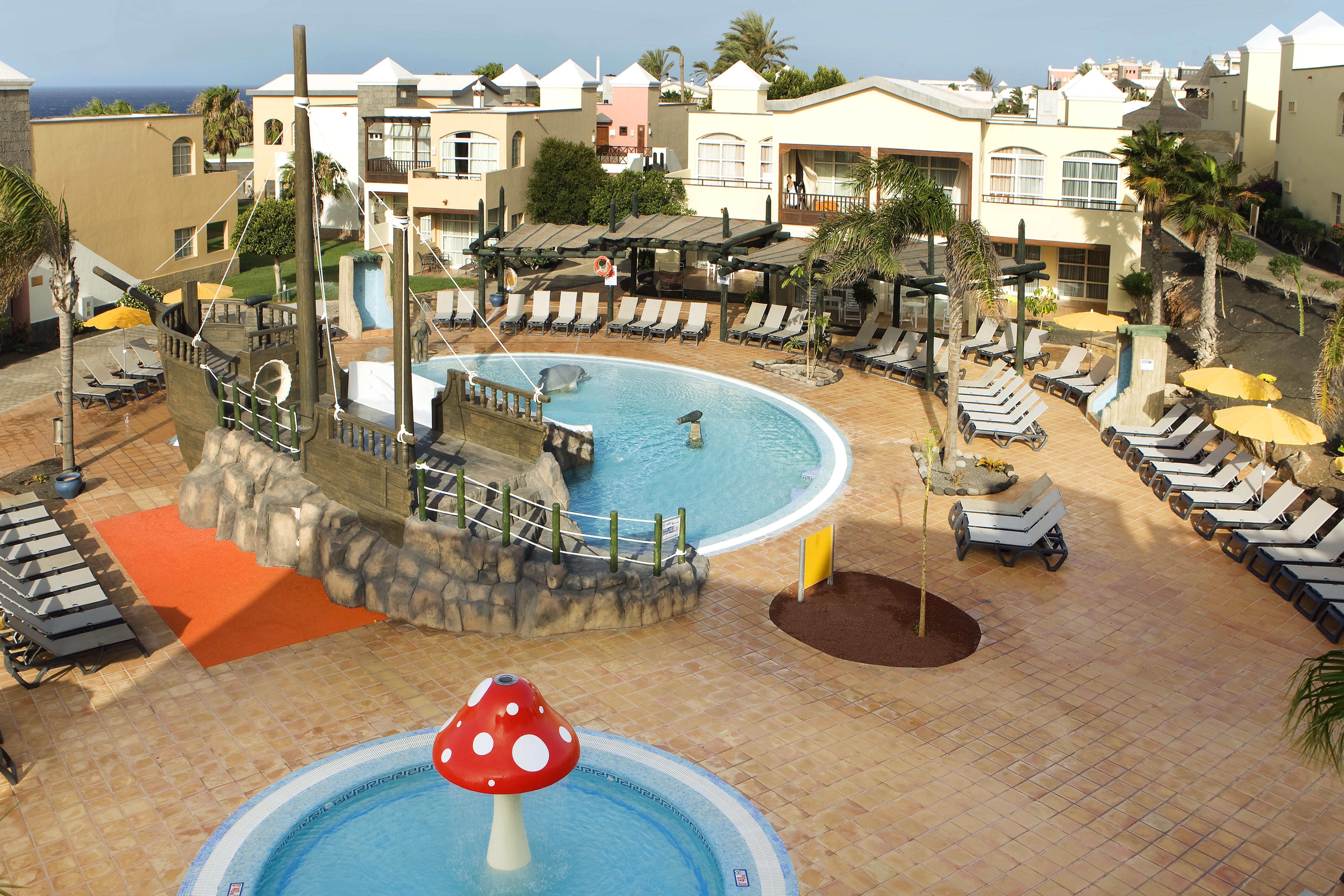 H10鲁比肯皇宫酒店 普拉亚布兰卡 外观 照片 Club Hotel Calma Gran Magal
