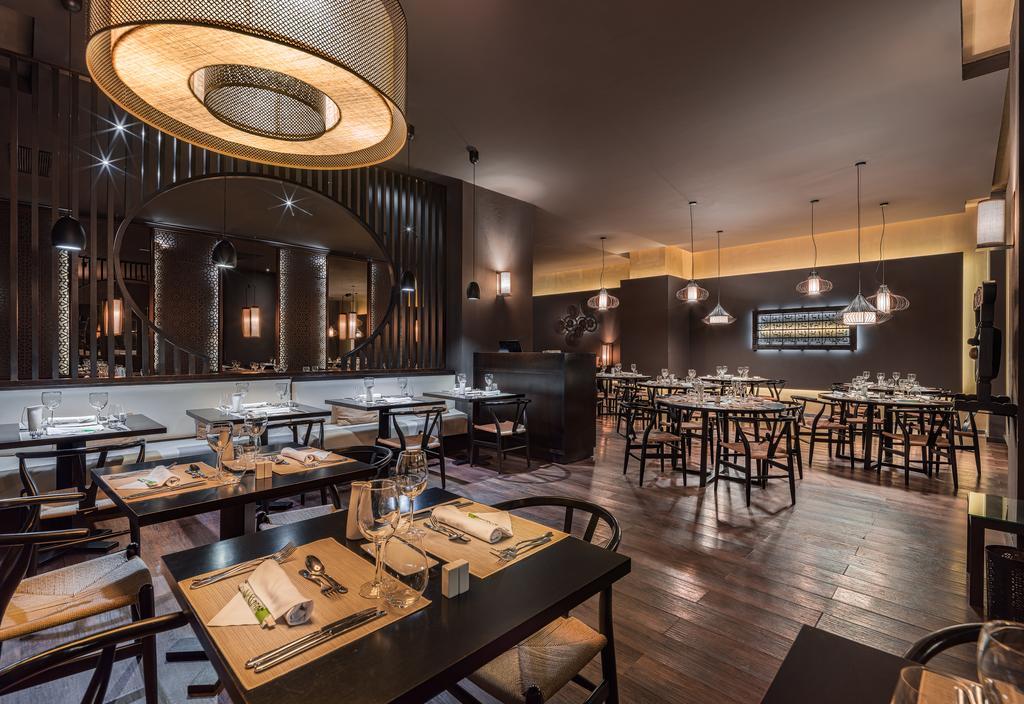 H10鲁比肯皇宫酒店 普拉亚布兰卡 外观 照片 Interior of the restaurant